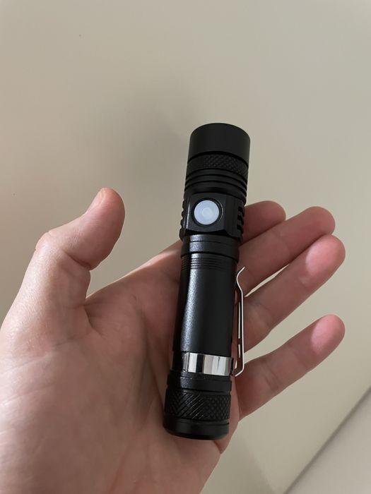 Lanterna de buzunar reincarcabila cu acumulator 18650 micro usb