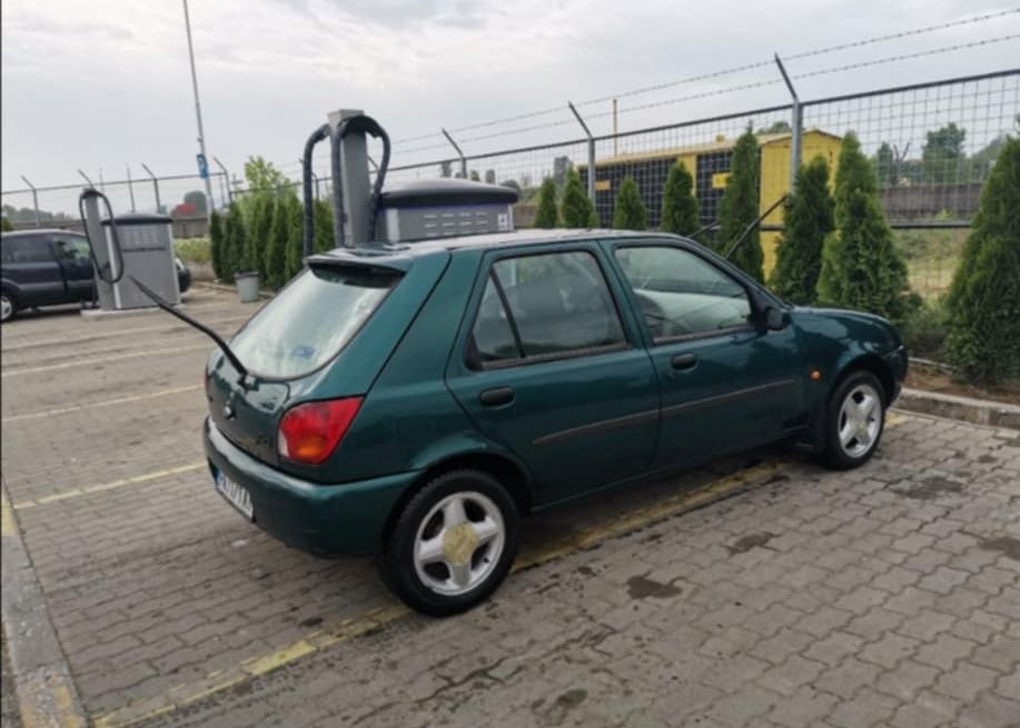 Ford fiesta 1.25 mk4  benzin