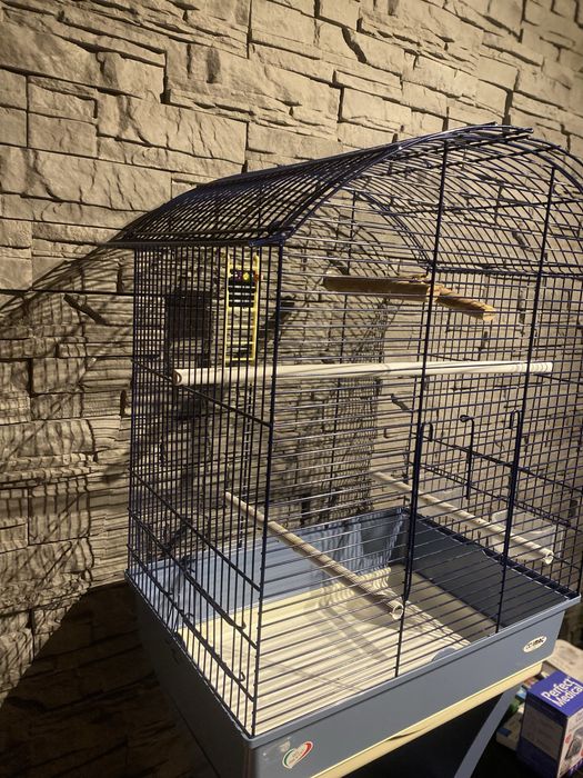 Cușca pentru papagali