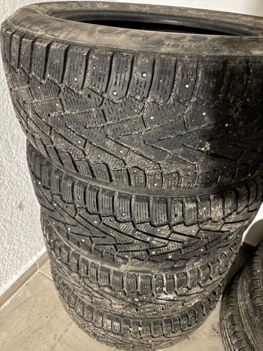 Продам шины зимние