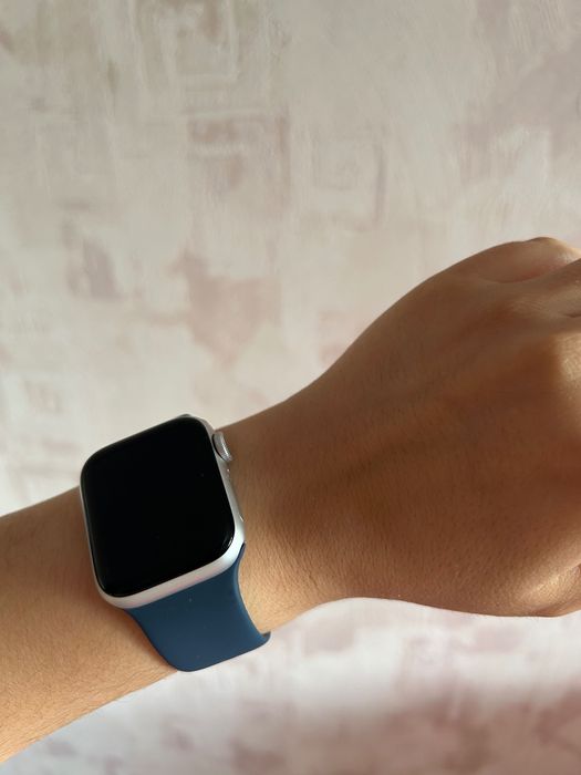 Смарт-часы Apple Watch SE 2 Gen (2023) GPS M/L 40 мм серебристый-синий