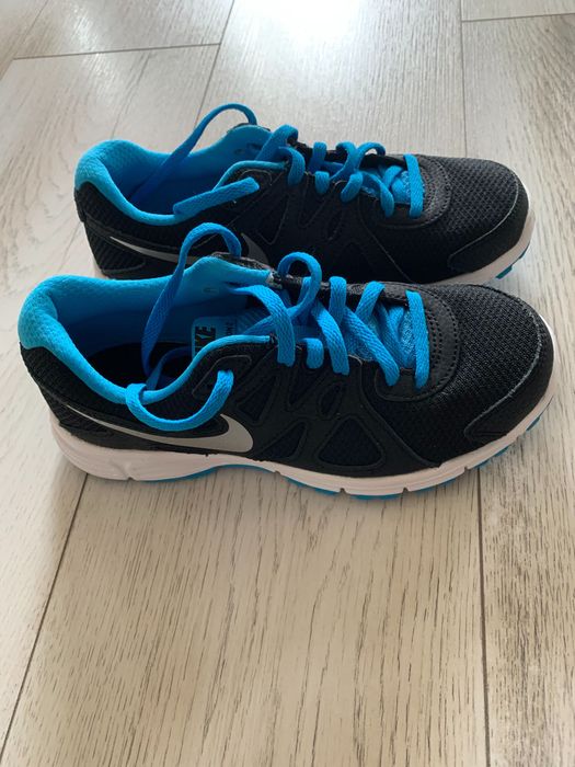 Adidași Nike copiii