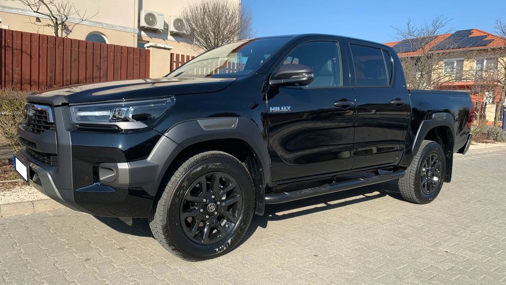 Toyota Hilux Toyota Hilux 2.8D-4D 4x4 Invincible MHEV 2025 Netto Export