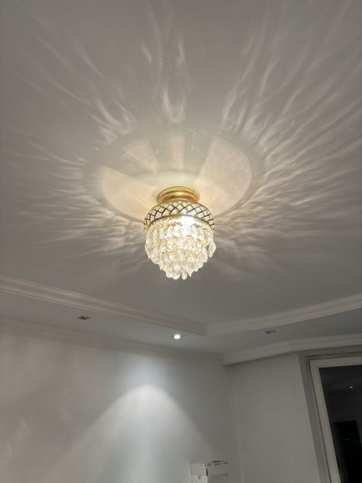 Люстра для спальни