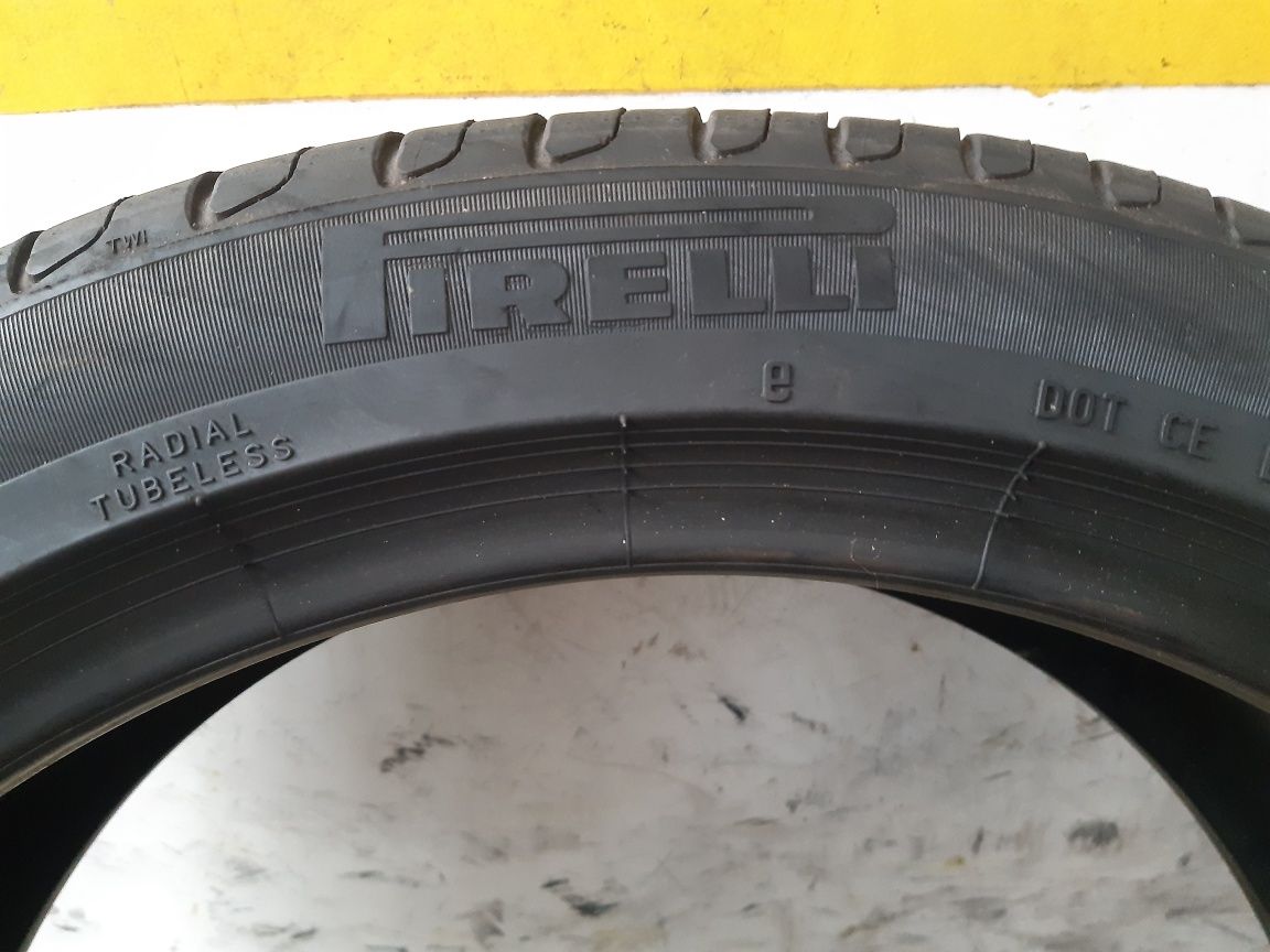 225/45/19 2× Pirelli runflat vara 92w dot 1819  4..31mm