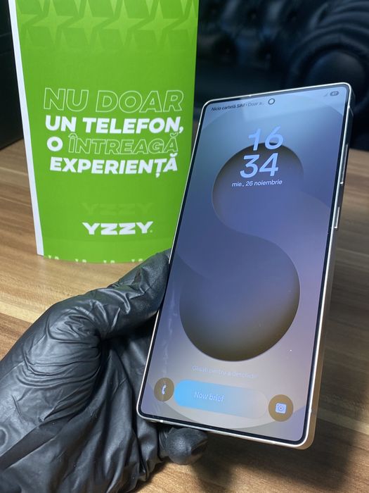 Samsung Galaxy s25 ultra • 256 GB • Titanium Gray