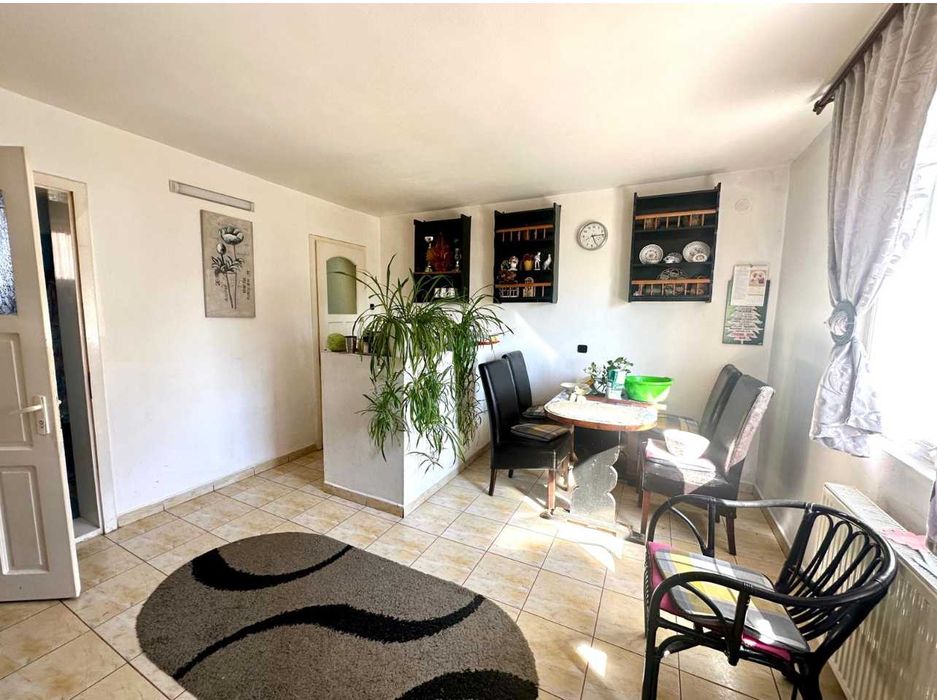 Casă 180 mp utili,grădină 2292 mp,la 3 km de Gherla