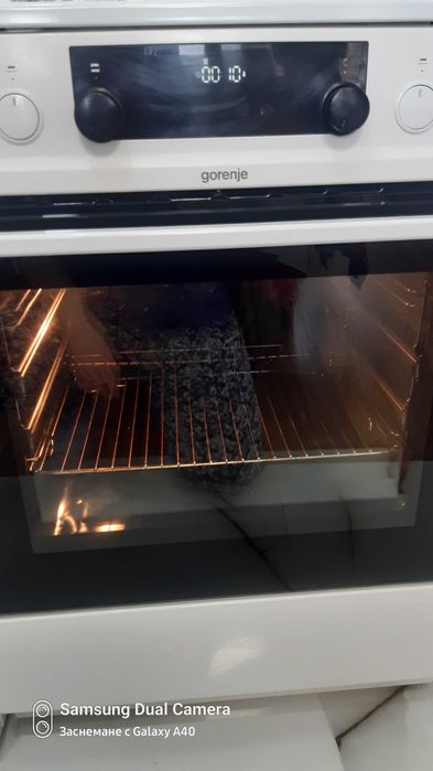 Печка с керамични котлони Gorenje