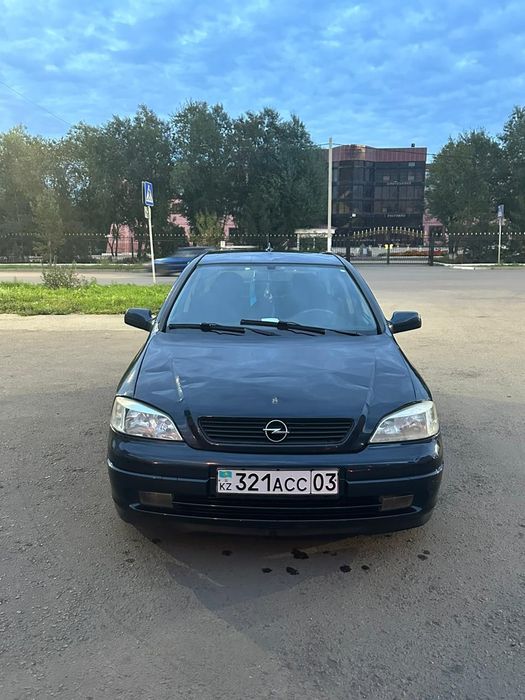Продам срочно машину