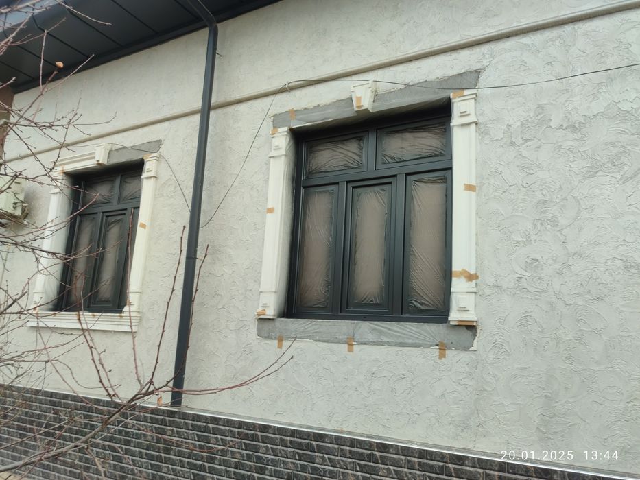 Akfa kraska alukobond kraska temir darvoza va  eshik boyash. Svarka