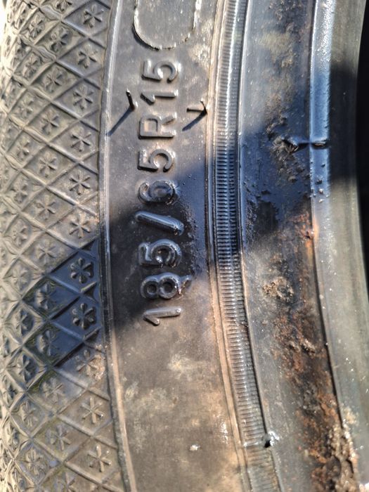 De vânzare: 4 anvelope de iarnă aproape noi – Kleber Krisalp HP3 18