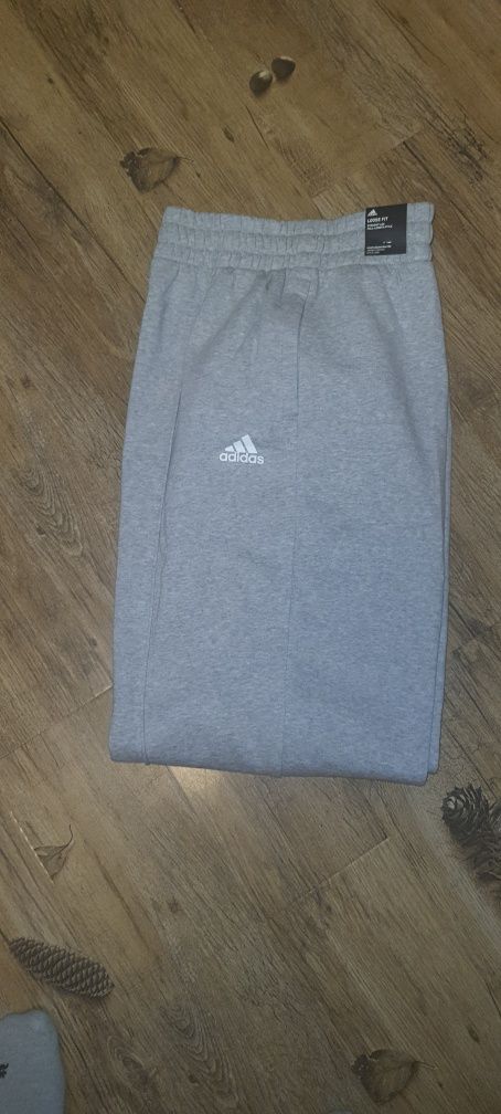 Pantaloni Adidas Studio PT