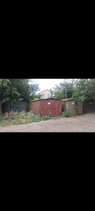 Продам гараж в центре 5.2×2.5