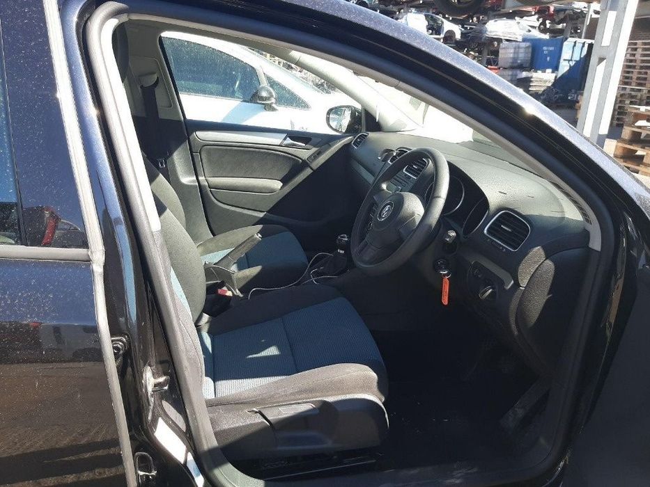 Aripa dreapta spate Volkswagen Golf 6 2011 Hatchback 1.6 TDI