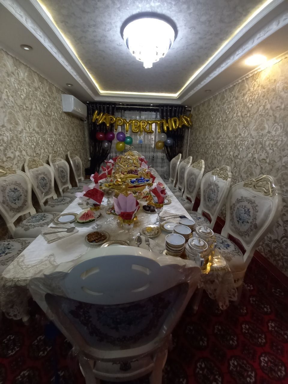 Продаётся 4 комнатная квартира