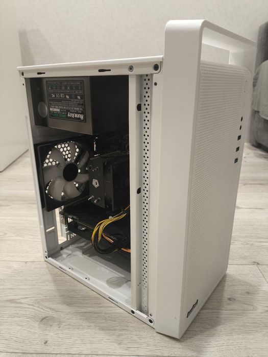 игровой компьютер, монитор 165гц, девайсы.