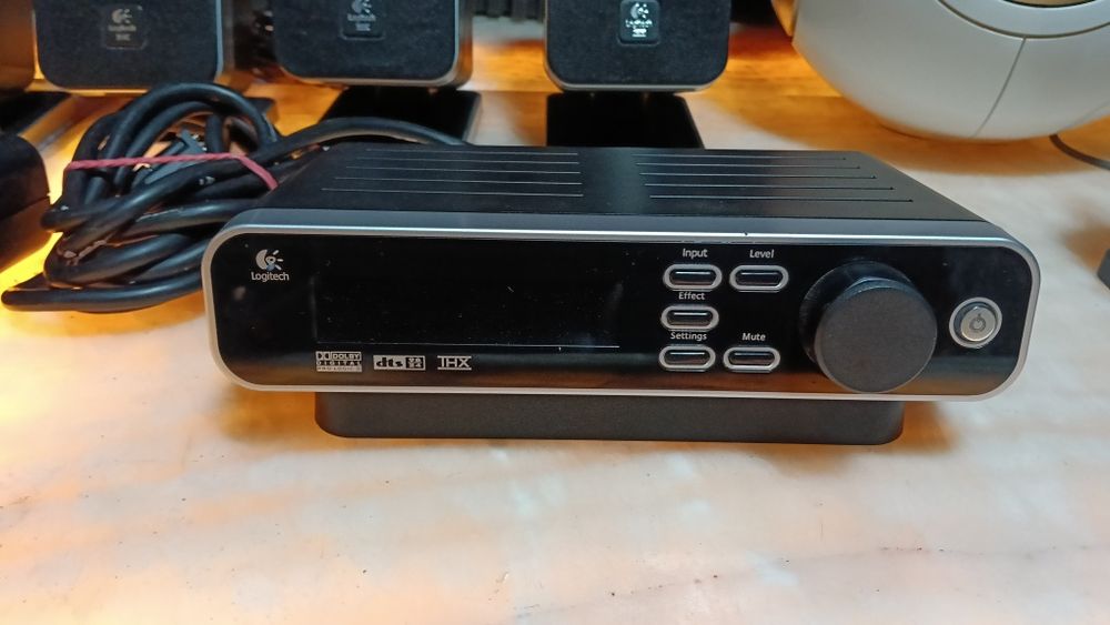 Consolă Logitech z5400 și z5450