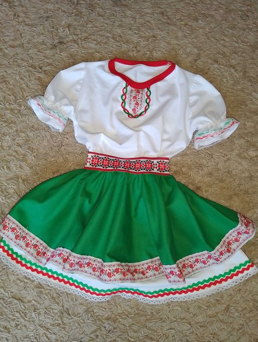 Детски народни носии