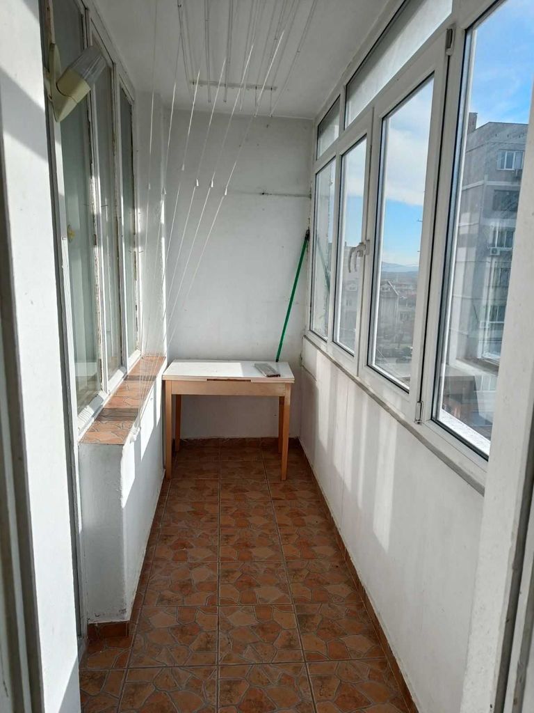 Продава се Двустаен апартамент в Казанлък - 65 кв.м за 706 €/кв.м - Снимка #3