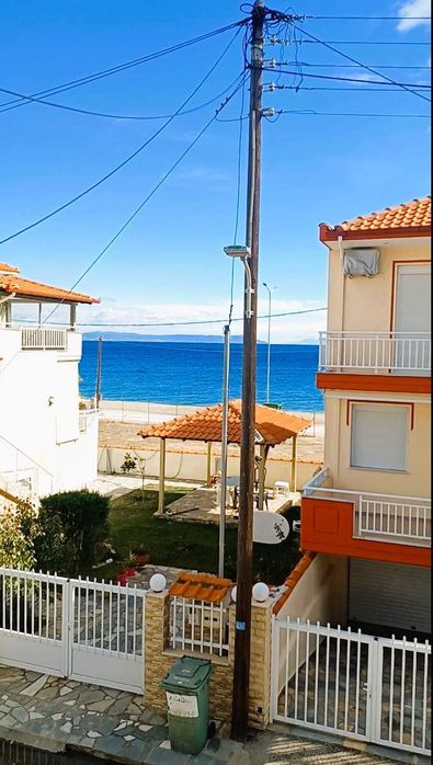 Продава 6 апартамента за бизнес туризъм до морето ПаралияВрасна,Гърция