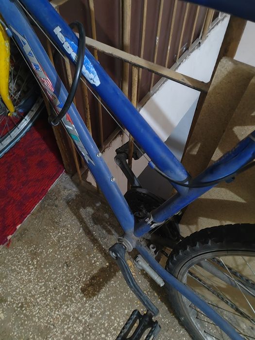 Bicicleta bună cu pedale