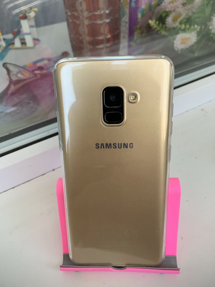 Samsung самсунг А8Plus Gold