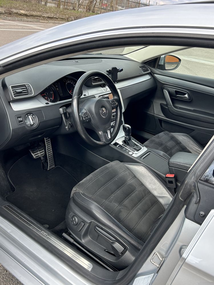 Vand Volkswagen Passat CC Automat /5 Loc / Alcantara +Piele /incalzire