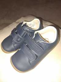 Чисто нови детски обувки Clarks, 22- ри размер