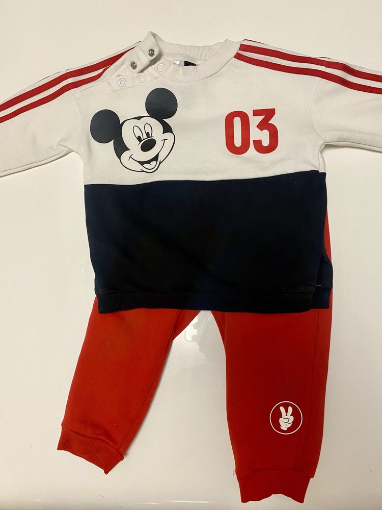Trening bebe Adidas Disney marimea 80 cm