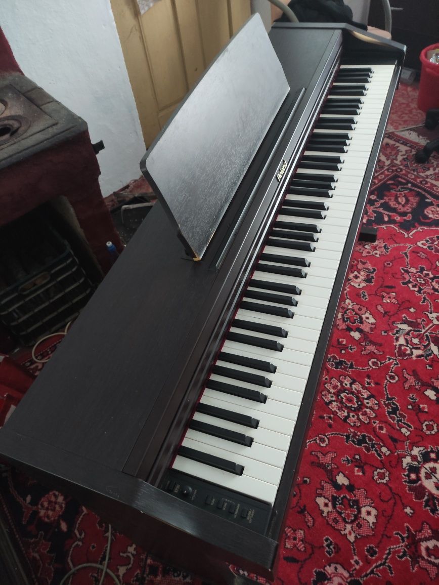 Pianină Roland electrica