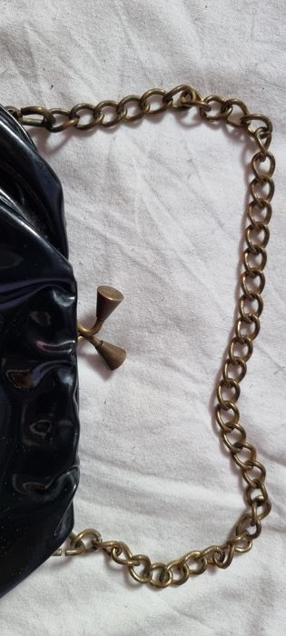 Poseta vintage din piele lacuita