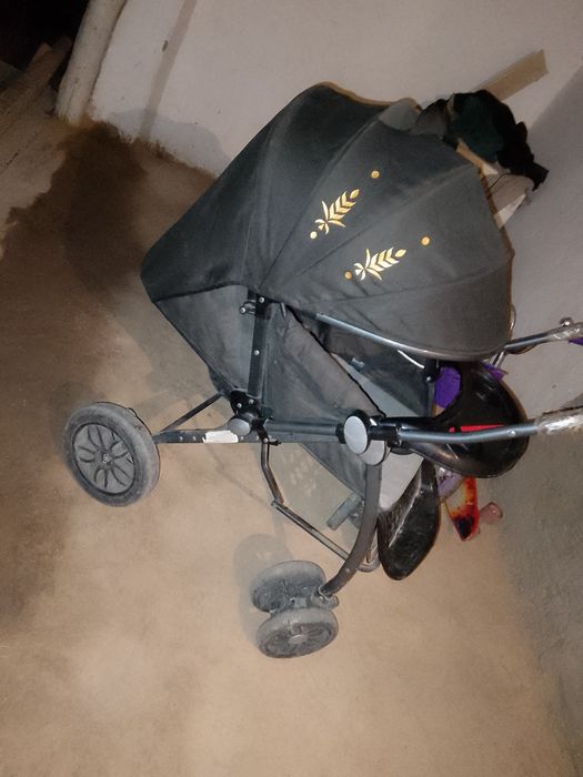 Коляска барлық нәрсесі түгел қолданбаған соң жинап қойғанмын