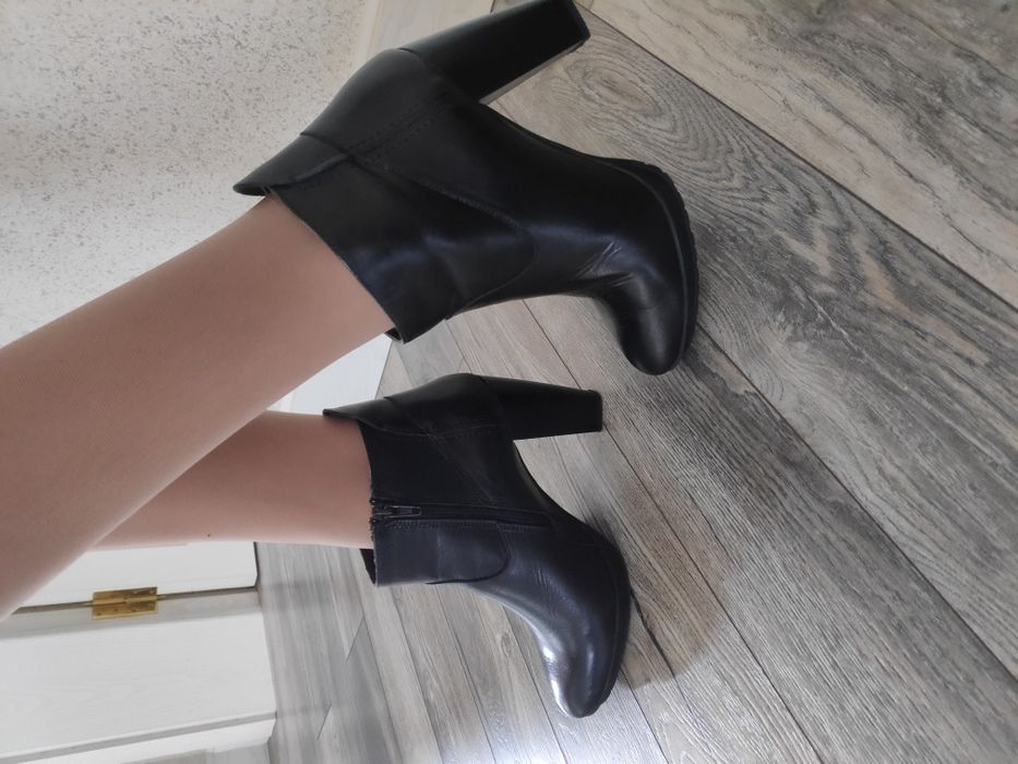 Ботильоны кожаные женские фирменные