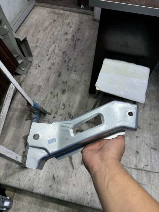Monza usilitil noshka