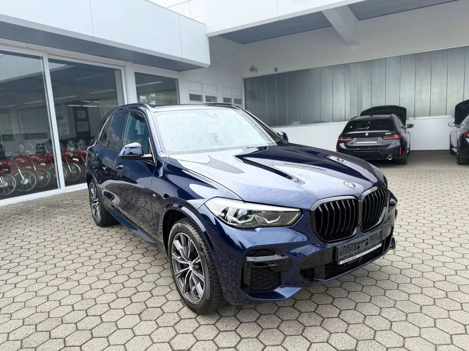 BMW X5 BMW X5 30d xDrive  Utilizat · 2024 · TVA deductibil · Se emite factura
