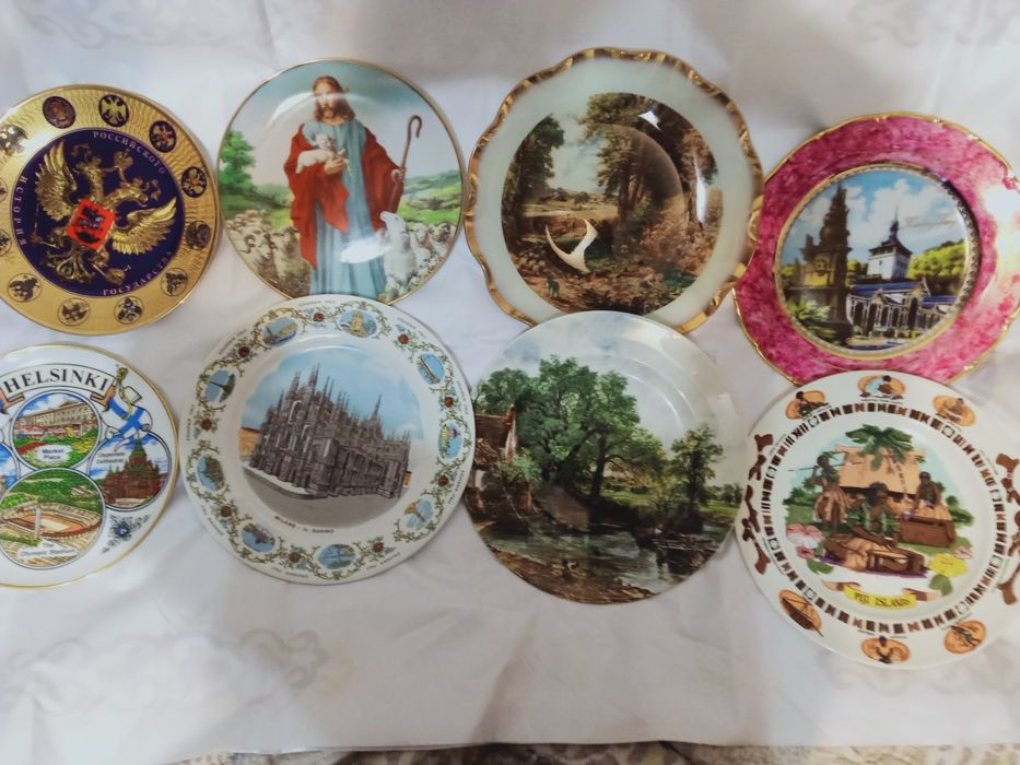 Продам тарелки для вторых блюд