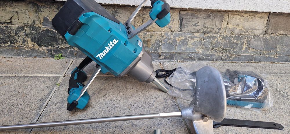 Makita malaxor pe acumulator de 40 V