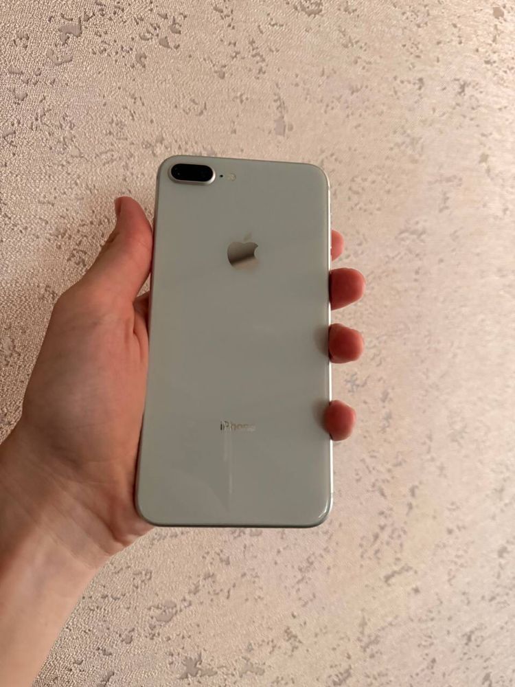iPhone 8 plus 64 гб идеальное состояние