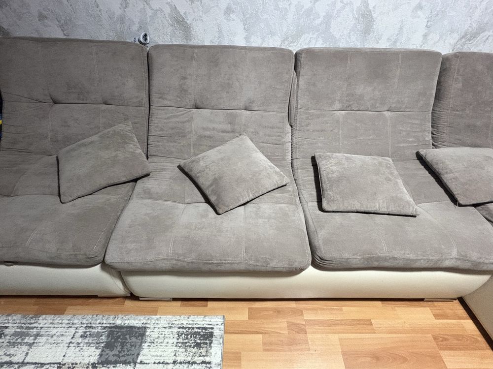Продам диван коричневого света