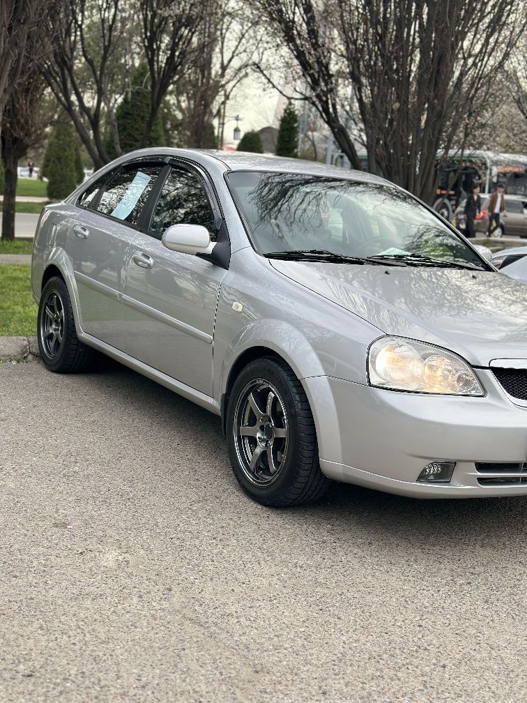 Срочно продается Lacetti