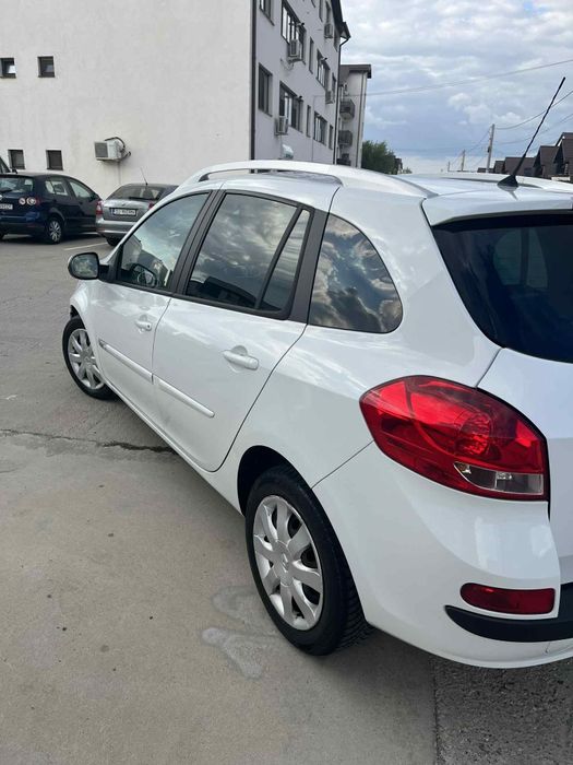 Renault Clio 3 2012 facelift 
Motor 1.2    (75 cai ) 
km 172 488 reali