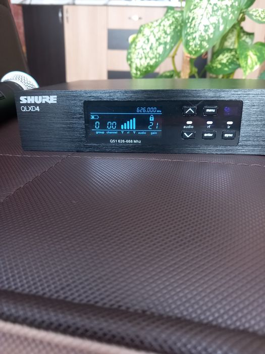 Microfon fără fir QLXD4 BETA 58A clonă