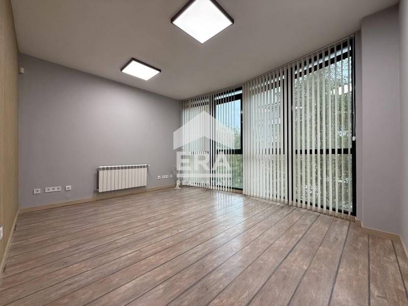 Офис под наем част от административна сграда в кв. Лозенец