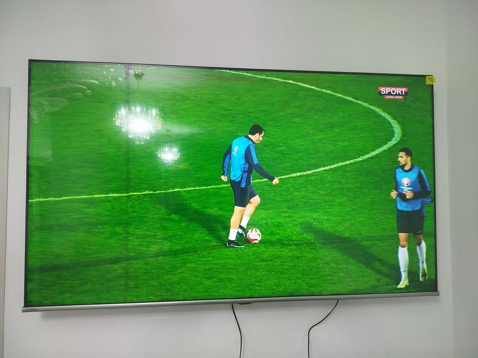 Toshiba smart 4K 65 talik