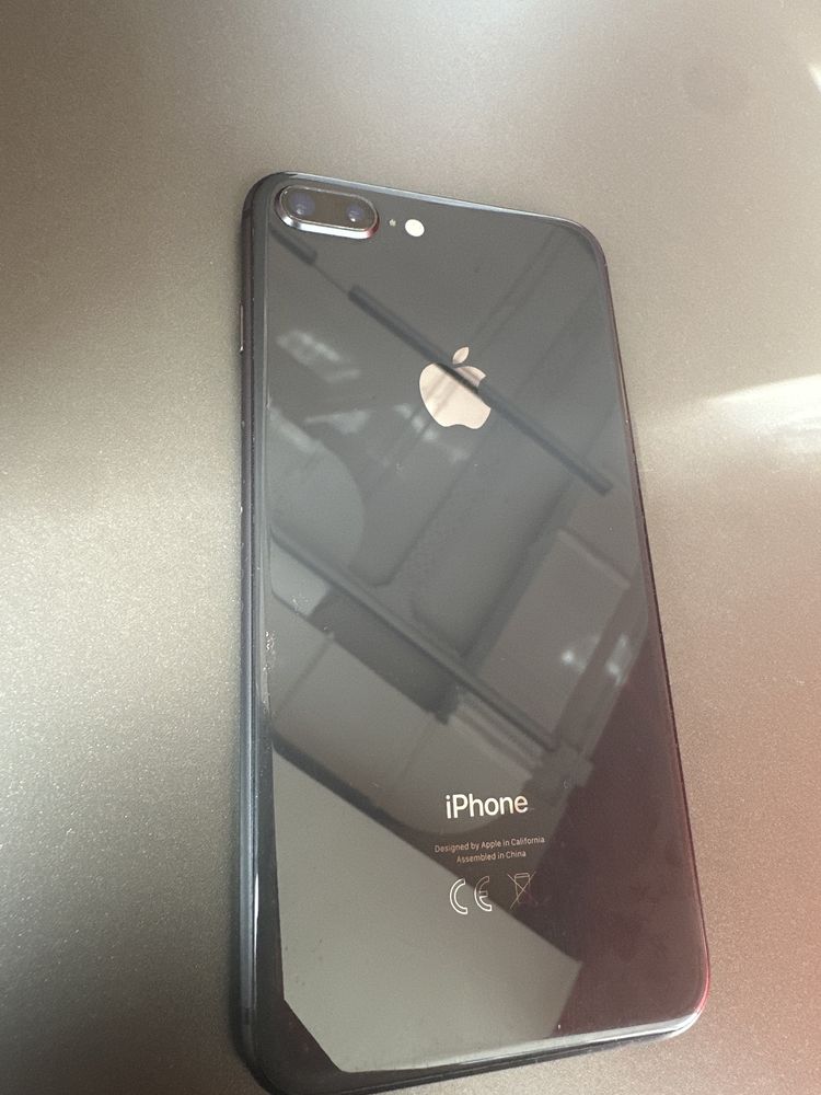 Продам iphone 8 plus 256gb