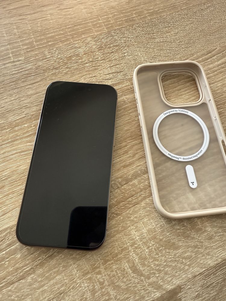 I phone 16 Pro Desret Titanium