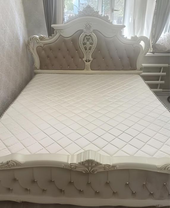 Кровать 180*200 с тумбочками