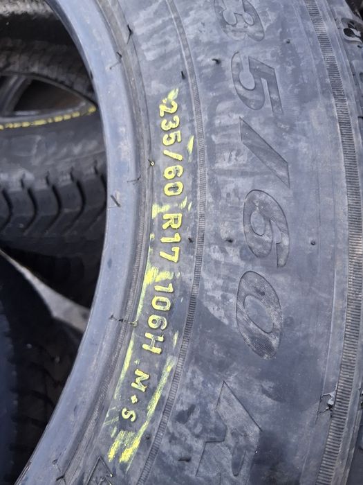 235 60 17 PIRELLI SCORPION 4броя зимни