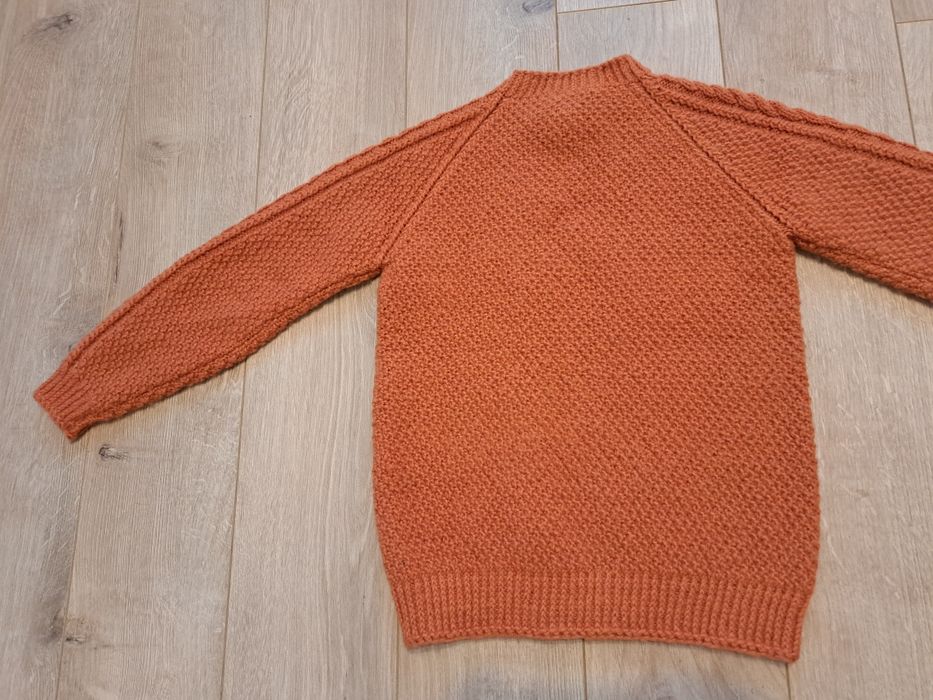 Cardigan/jerseu tricotat manual
