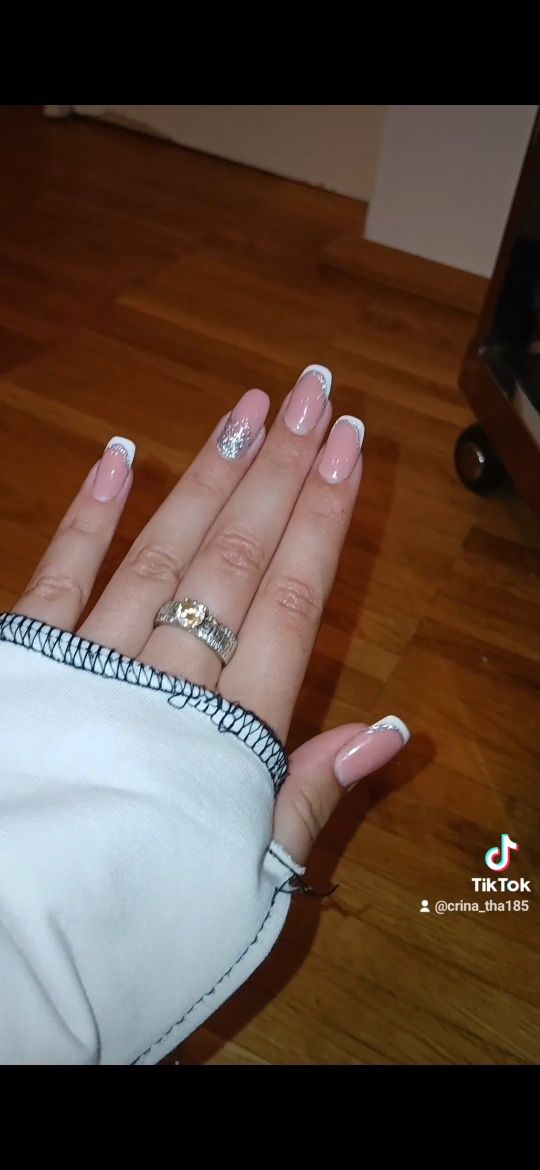 Aplic unghii cu gel/oja semi